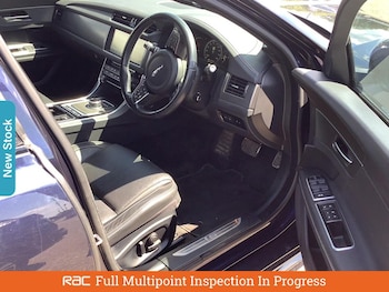 Used Jaguar XF 2016 for sale - 74986938: Photo