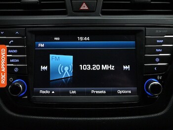 Used Hyundai i20 2017 for sale - 78161707: Photo