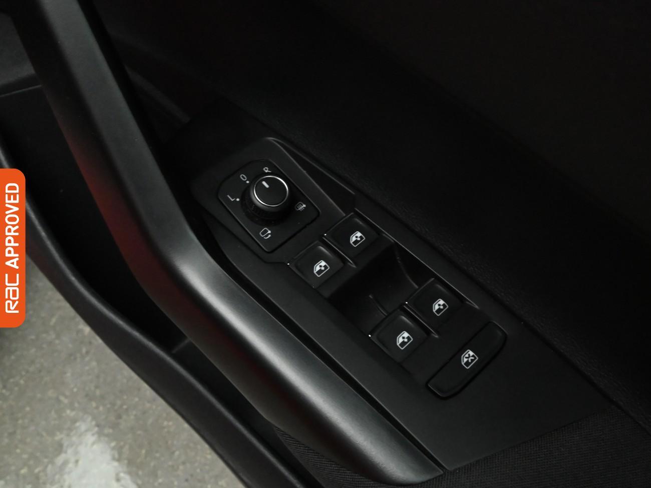 Used Volkswagen Polo 2019 for sale - 77629667: Photo 23