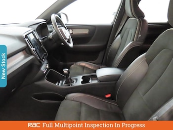 Used Volvo XC40 2020 for sale - 76088331: Photo 2
