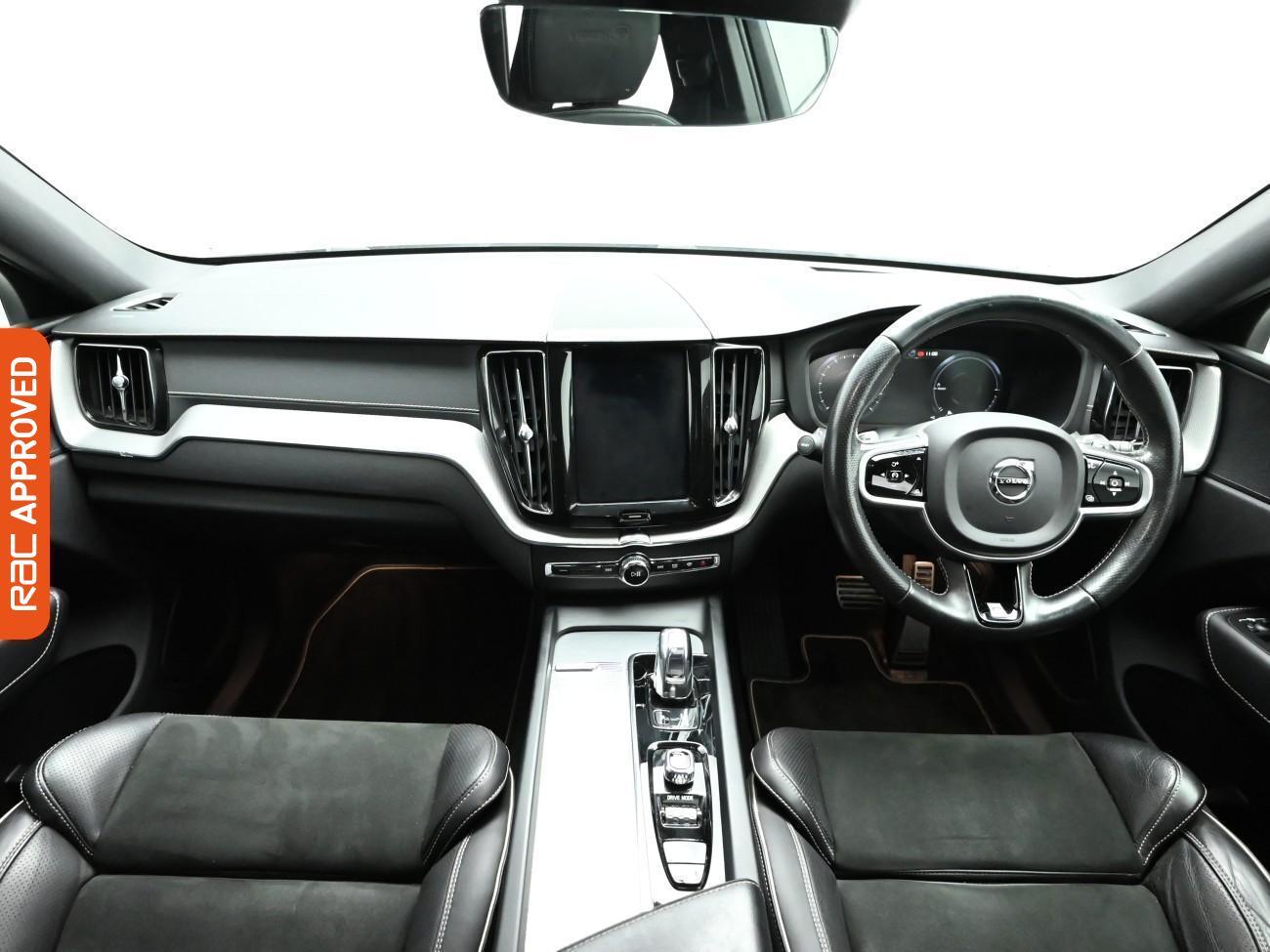 Used Volvo XC60 2019 for sale - 77520196: Photo 2