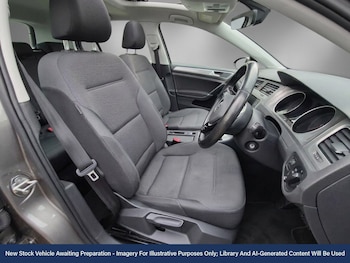 Used Volkswagen Golf 2017 for sale - 78534495: Photo