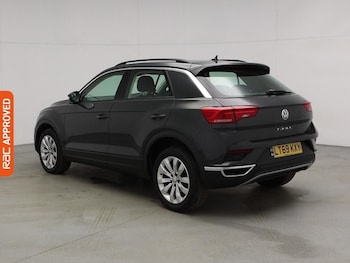 Used Volkswagen T-Roc 2019 for sale - 75407801: Photo