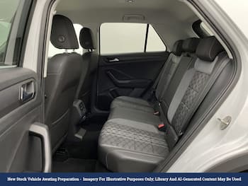 Used Volkswagen T-Roc 2022 for sale - 79656119: Photo