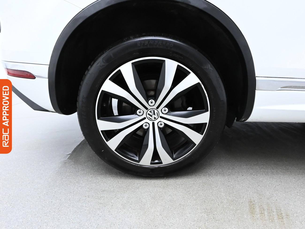 Used Volkswagen Touareg 2015 for sale - 76288227: Photo 14