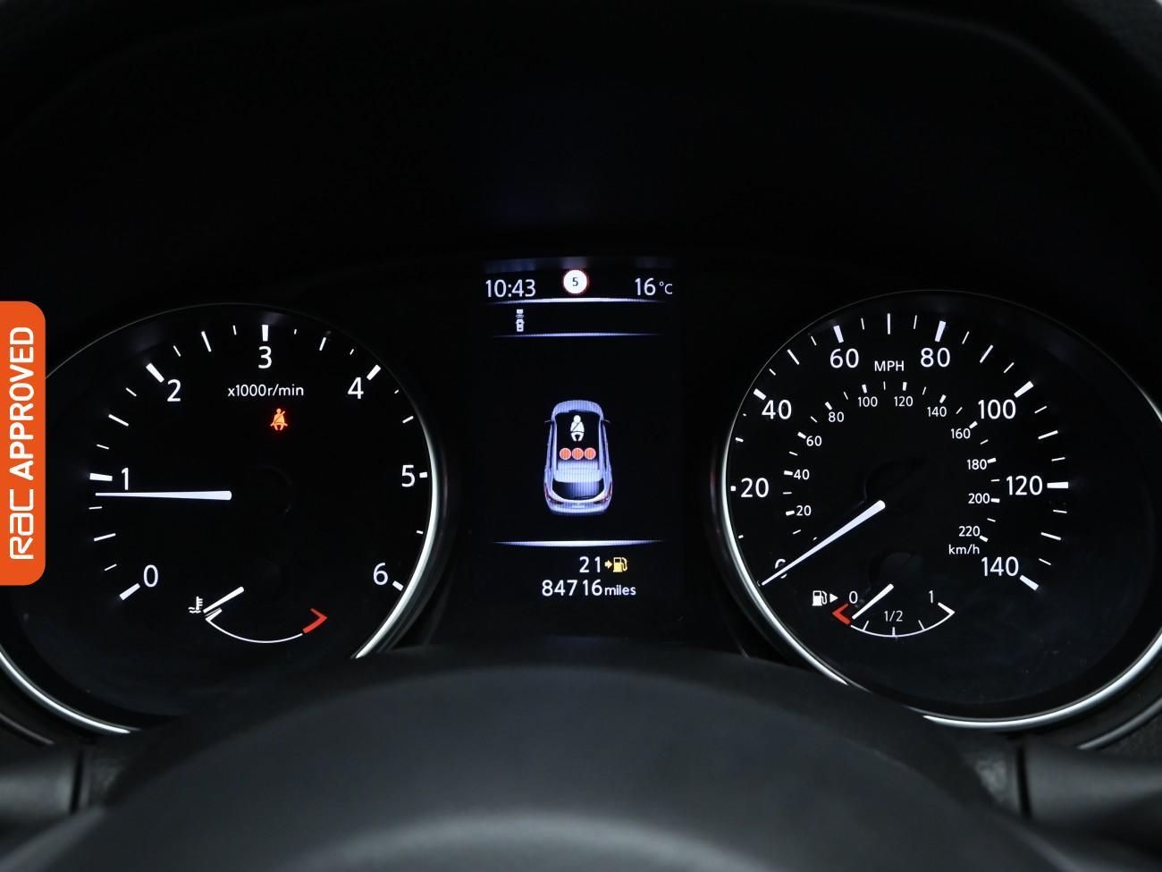Used Nissan Qashqai 2017 for sale - 76016641: Photo 11