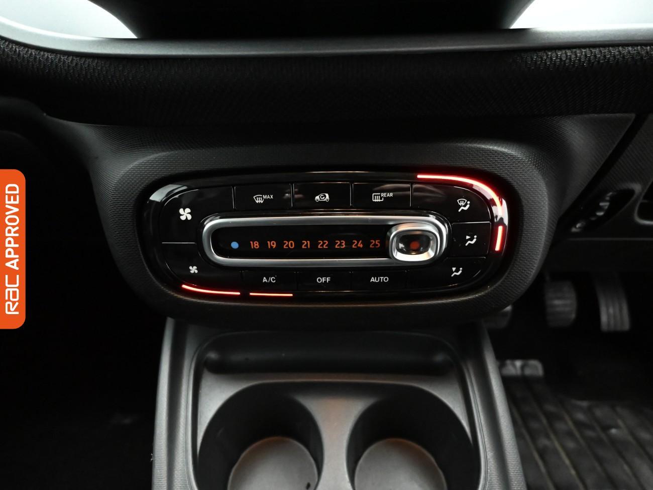 Used smart fortwo 2019 for sale - 77382327: Photo 14