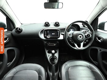 Used smart fortwo 2019 for sale - 77382327: Photo