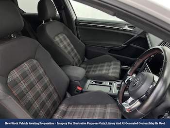 Used Volkswagen Golf 2017 for sale - 79161509: Photo