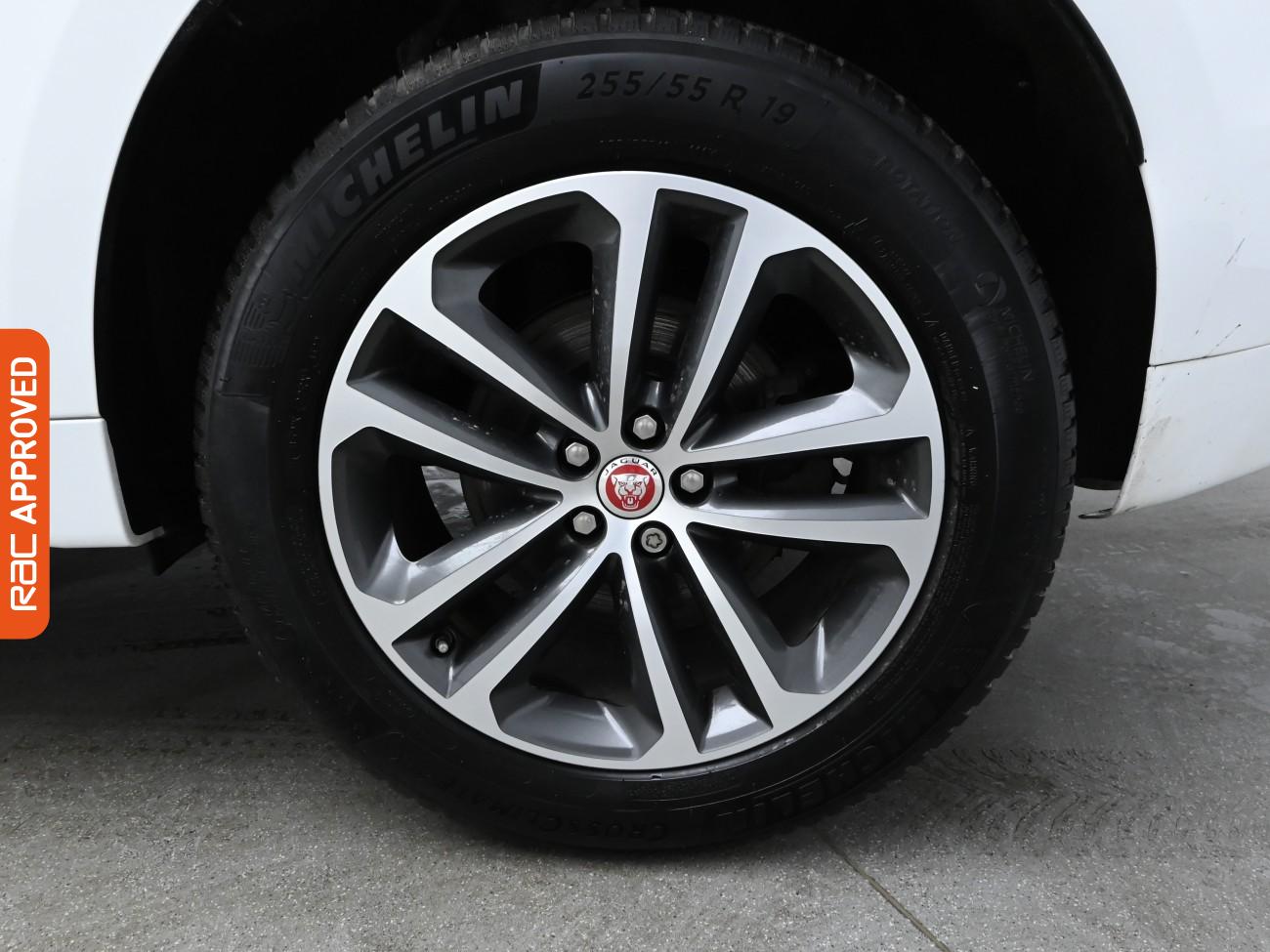 Used Jaguar F-Pace 2018 for sale - 76595831: Photo 14