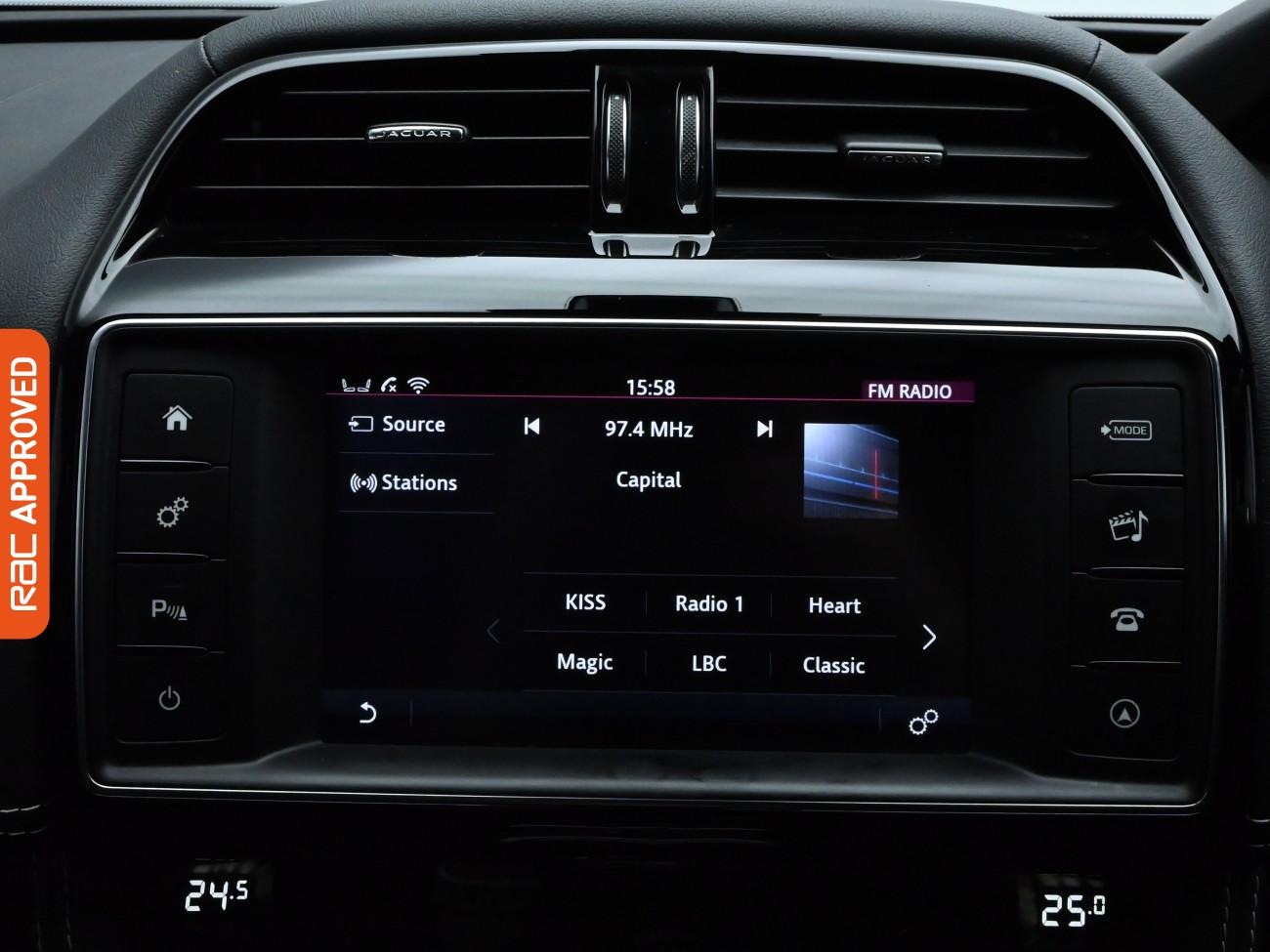 Used Jaguar F-Pace 2018 for sale - 76595831: Photo 15