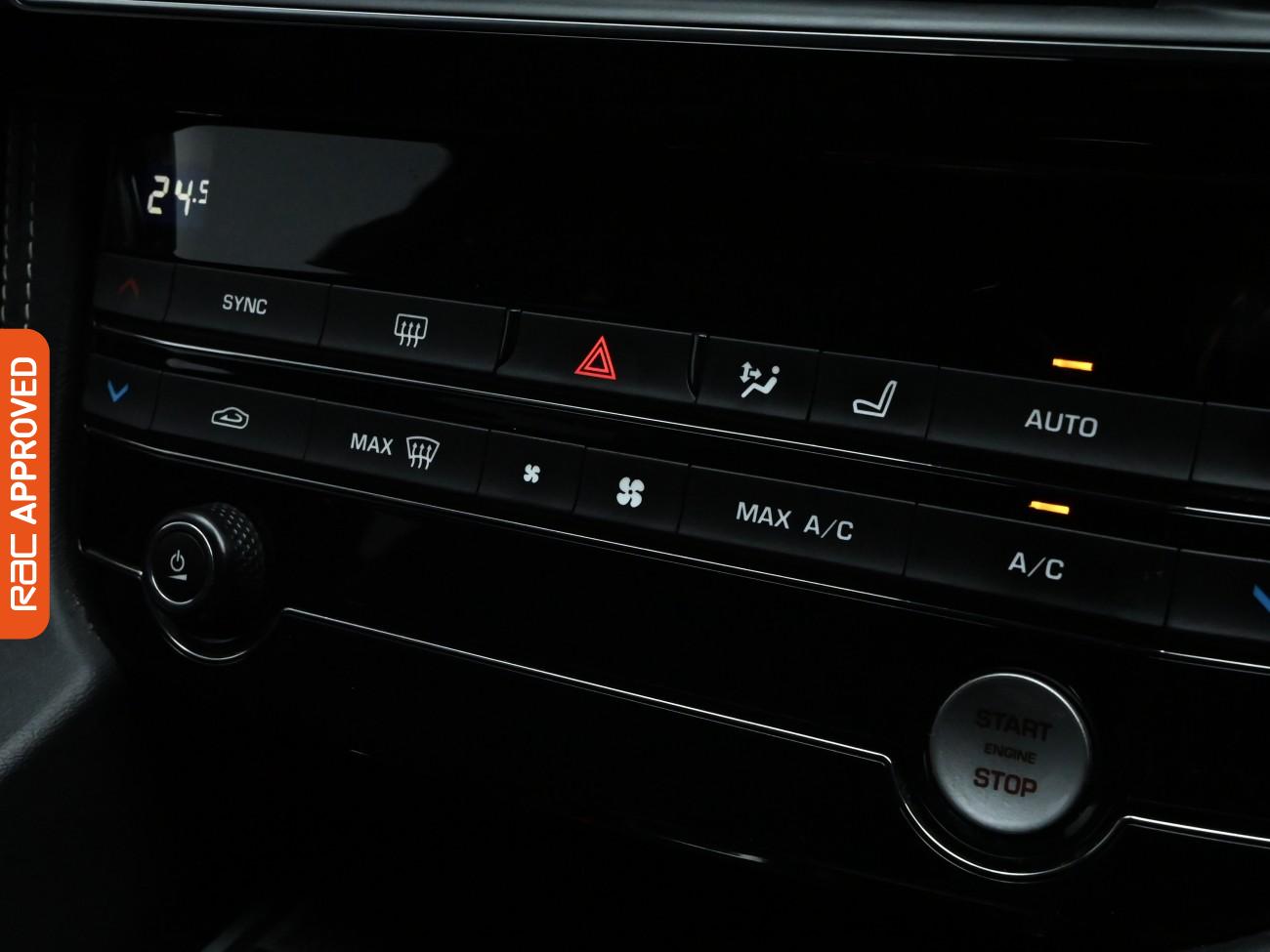 Used Jaguar F-Pace 2018 for sale - 76595831: Photo 21