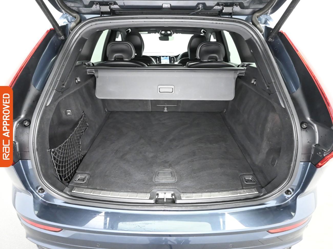 Used Volvo XC60 2021 for sale - 76604069: Photo 25