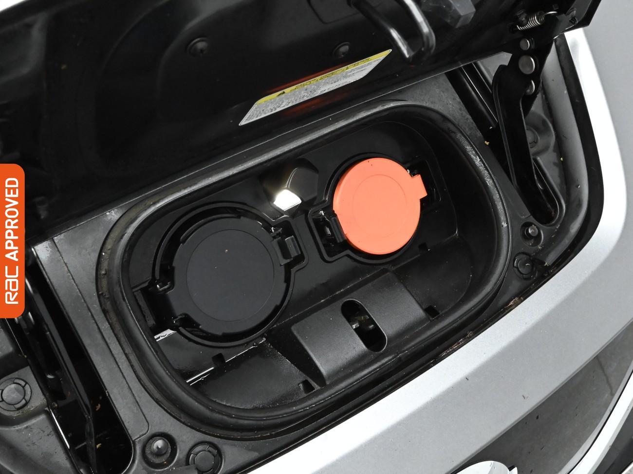 Used Nissan Leaf 2020 for sale - 77088606: Photo 17