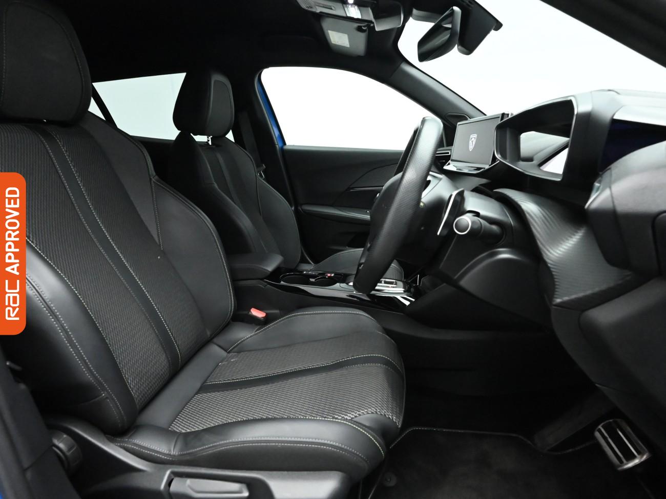 Used Peugeot 2008 2023 for sale - 76649182: Photo 11