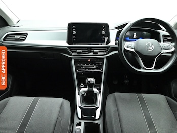 Used Volkswagen T-Roc 2023 for sale - 78825618: Photo