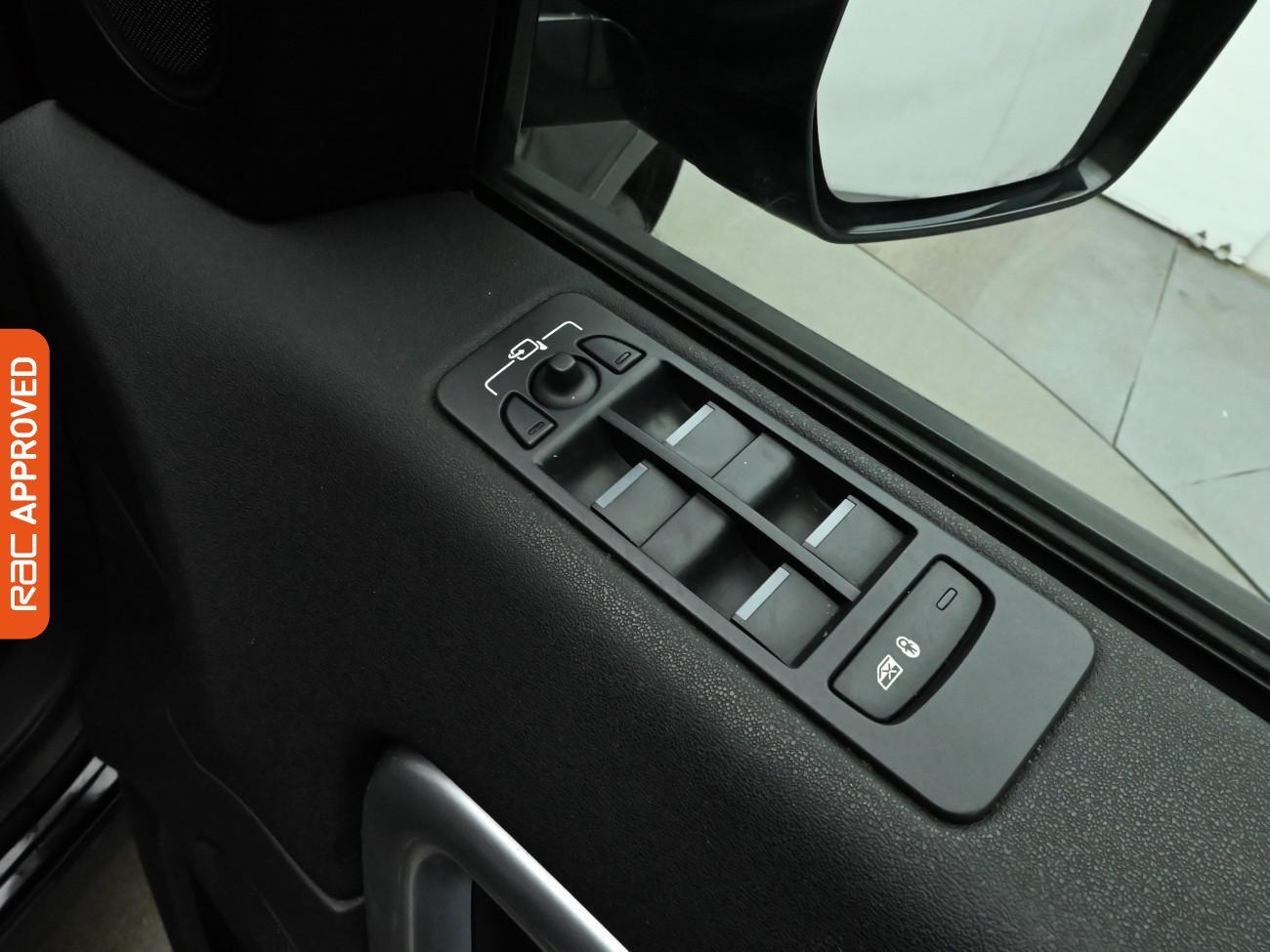 Used Land Rover Discovery Sport 2019 for sale - 77138876: Photo 27