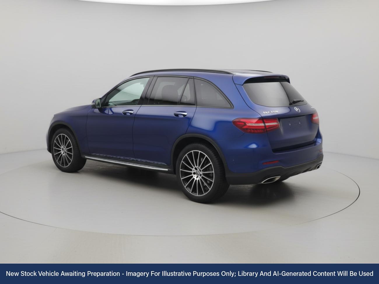 Used Mercedes-Benz GLC 2019 for sale - 76782927: Photo 2