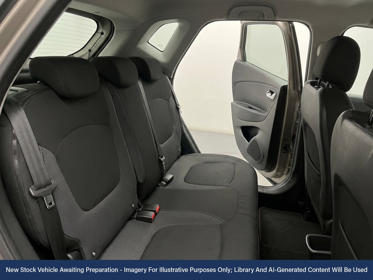 Used Renault Captur 2016 for sale - 77676720: Photo 4