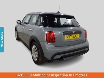 Used MINI Hatch 2021 for sale - 76509101: Photo