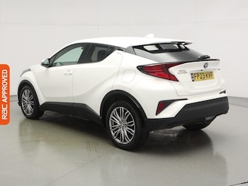 Used Toyota C-HR 2023 for sale - 77996451: Photo