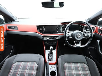 Used Volkswagen Polo 2020 for sale - 76206973: Photo 2