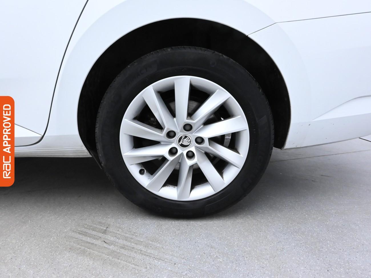 Used Skoda Superb 2022 for sale - 76311068: Photo 13