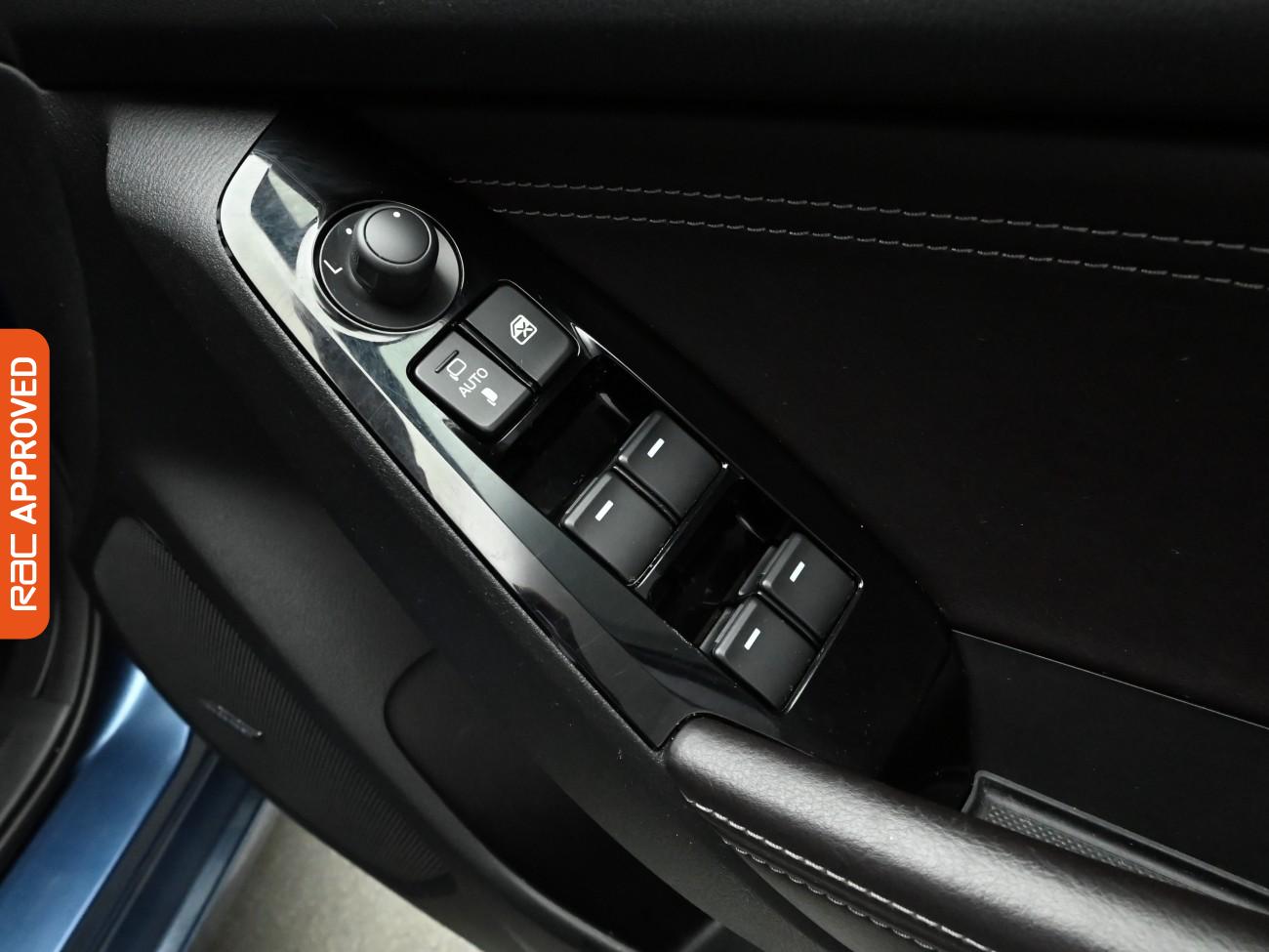 Used Mazda Mazda3 2018 for sale - 77831281: Photo 24