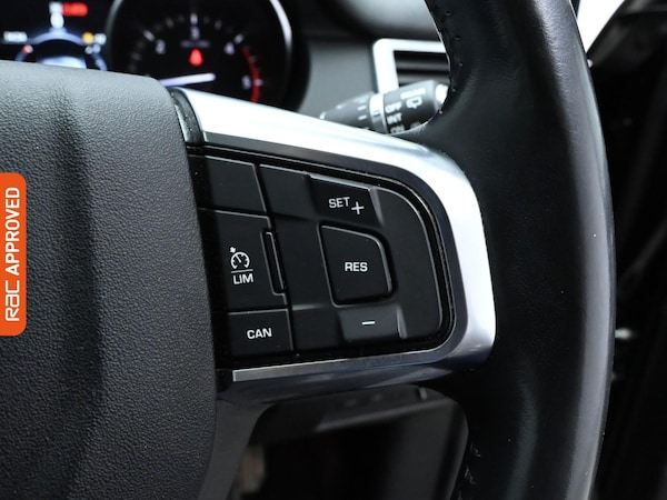 Used Land Rover Discovery Sport 2017 for sale - 76230686: Photo 25