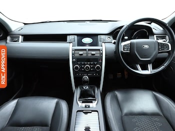 Used Land Rover Discovery Sport 2017 for sale - 76230686: Photo 2