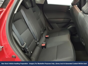 Used Renault Captur 2021 for sale - 76569558: Photo