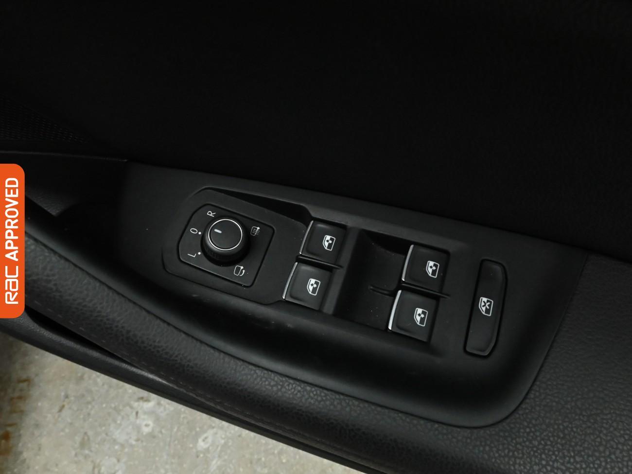 Used Volkswagen Passat 2016 for sale - 77429589: Photo 24