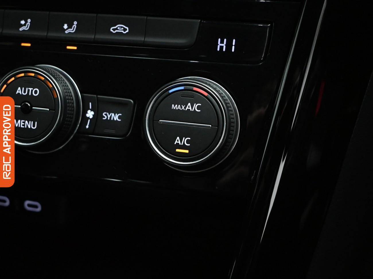 Used Volkswagen T-Roc 2021 for sale - 77083930: Photo 18