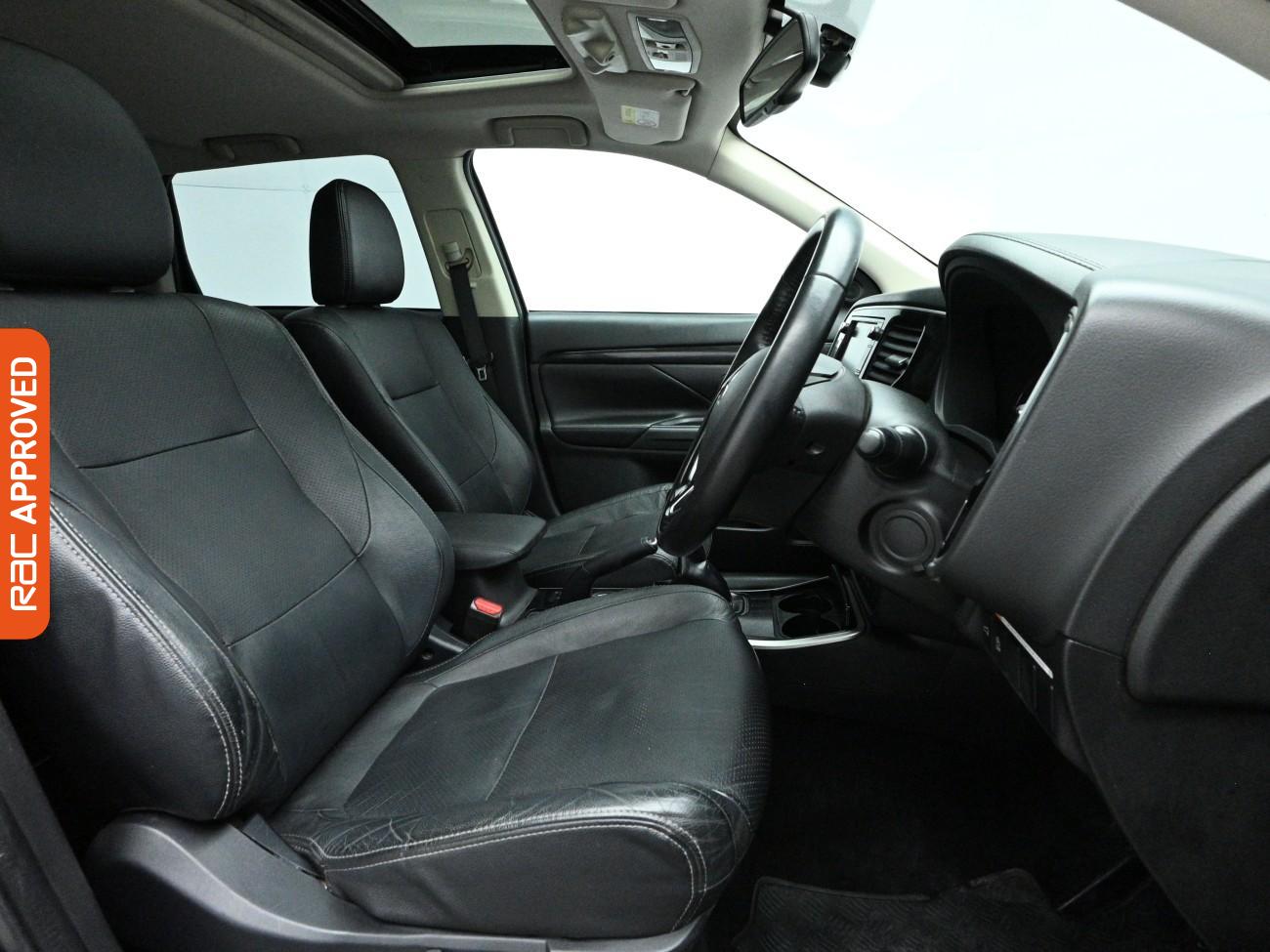 Used Mitsubishi Outlander 2018 for sale - 77904409: Photo 11