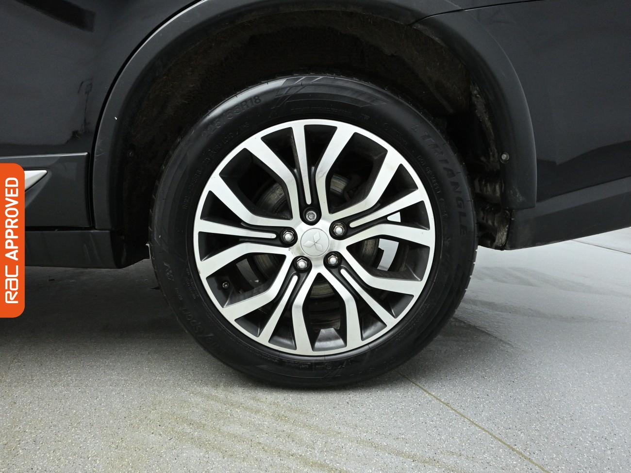 Used Mitsubishi Outlander 2018 for sale - 77904409: Photo 14