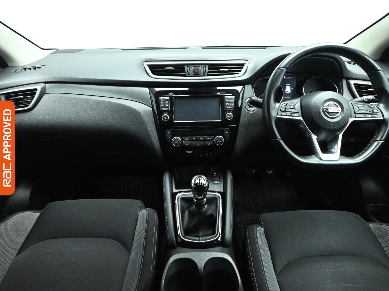 Used Nissan Qashqai 2018 for sale - 77951781: Photo 2