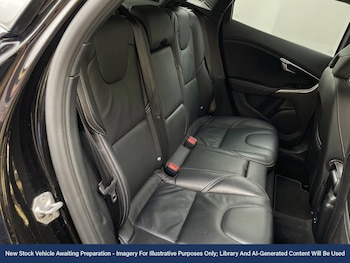 Used Volvo V40 2019 for sale - 77791816: Photo