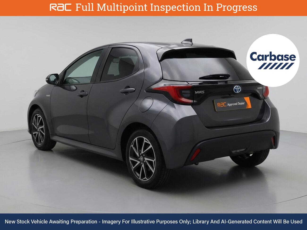 Used Toyota Yaris 2021 for sale - 76979073: Photo 2