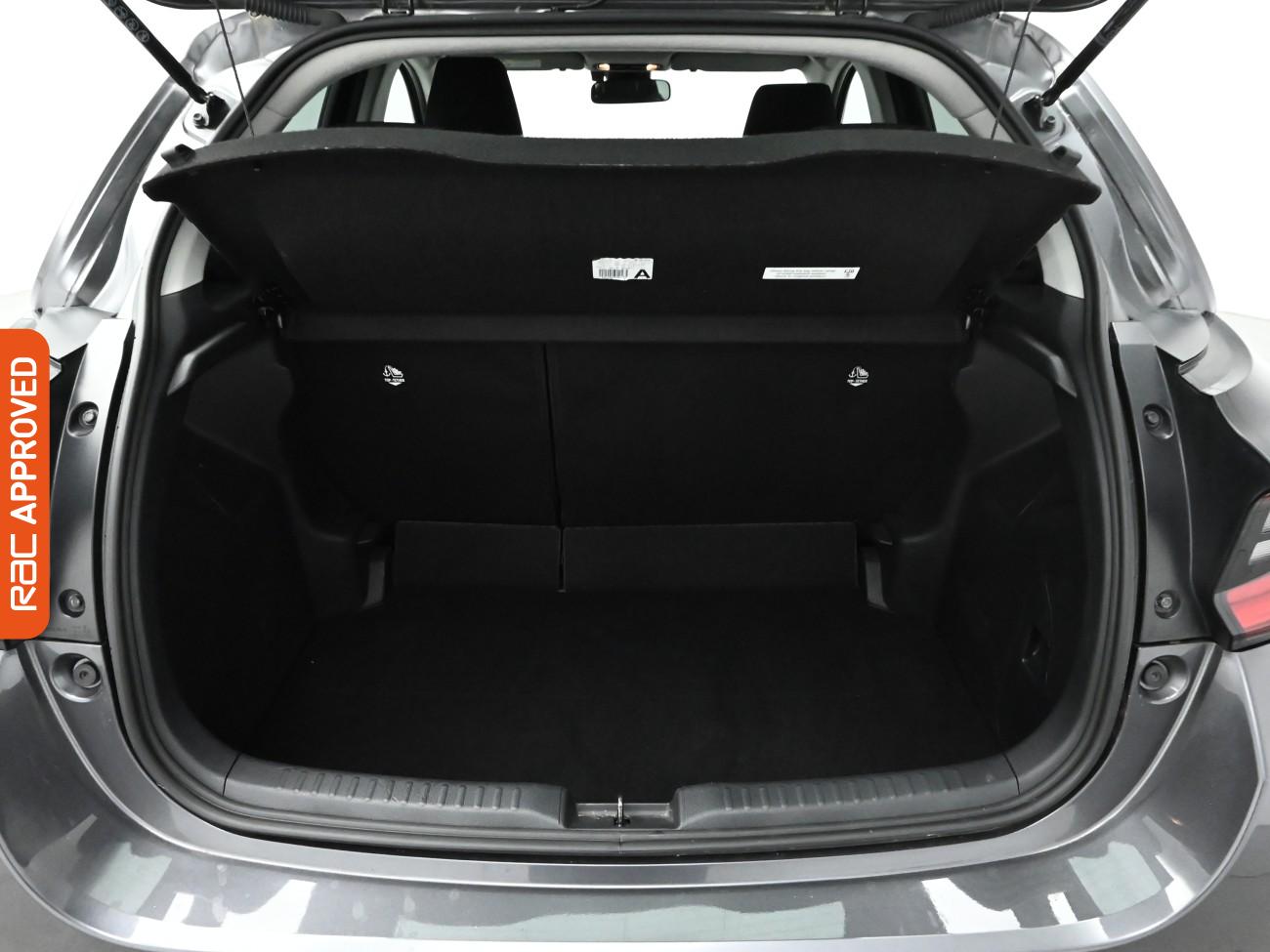 Used Toyota Yaris 2021 for sale - 76979073: Photo 25