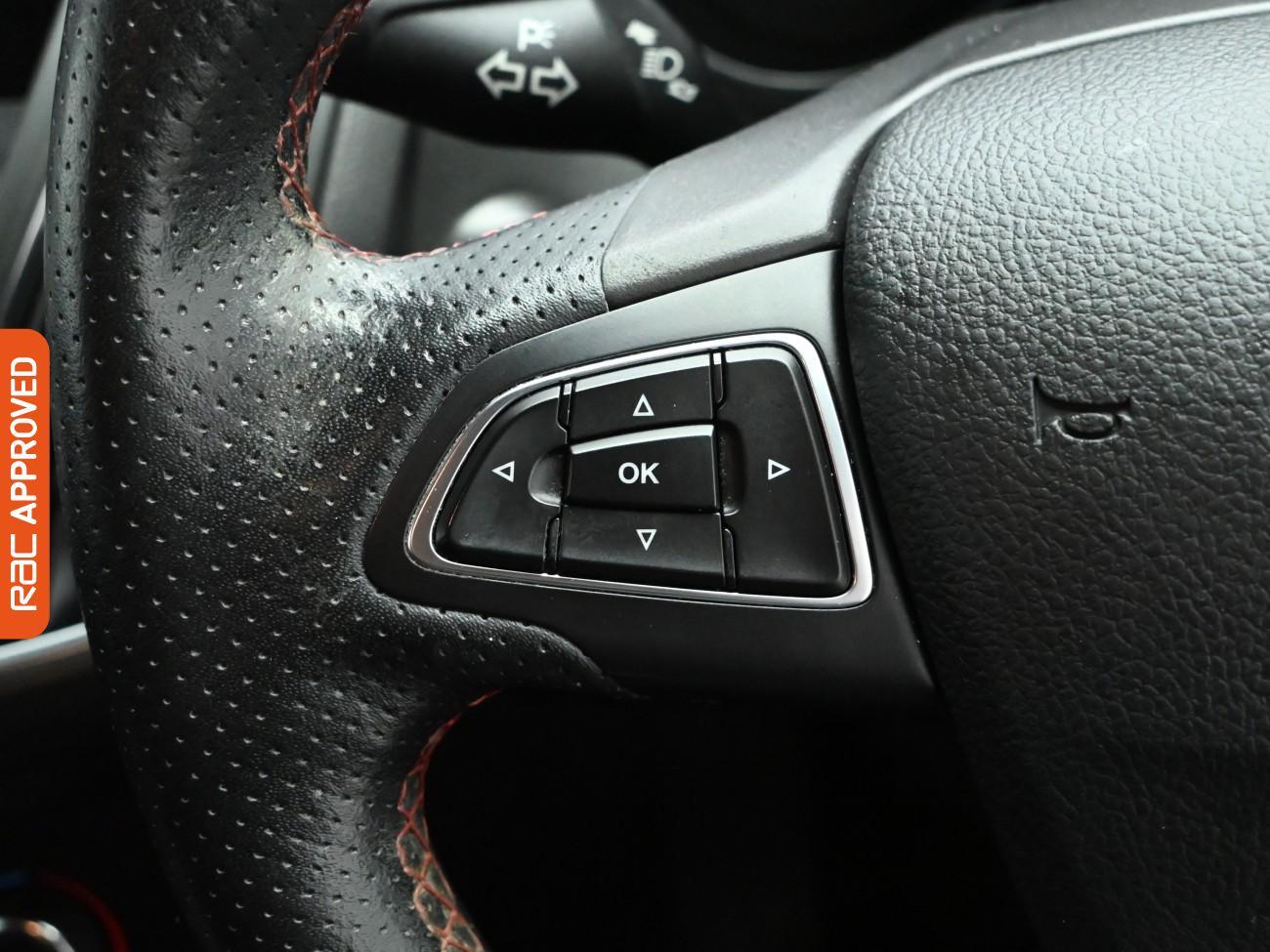 Used Ford Focus 2017 for sale - 76892469: Photo 19