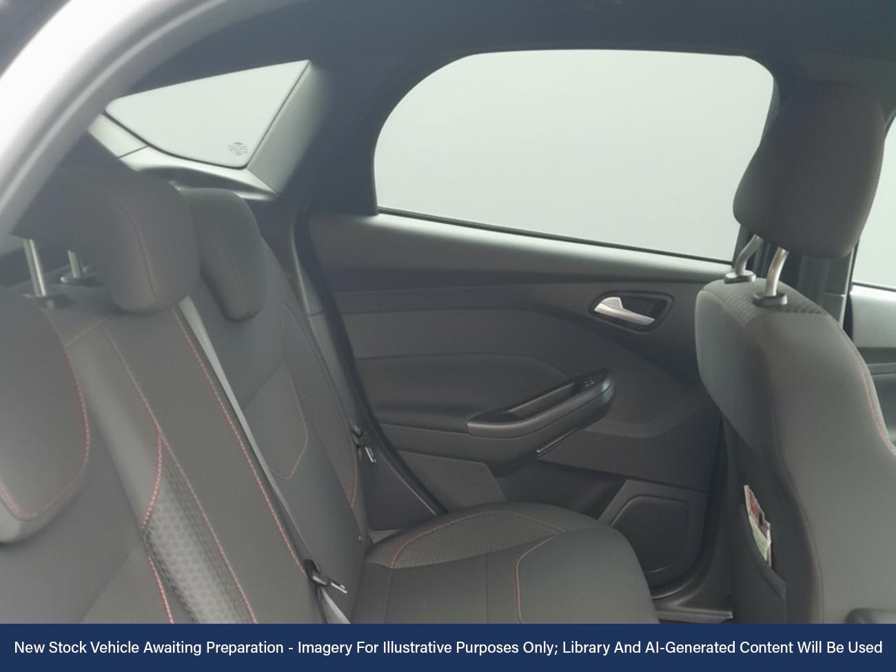 Used Ford Focus 2017 for sale - 76892469: Photo 4