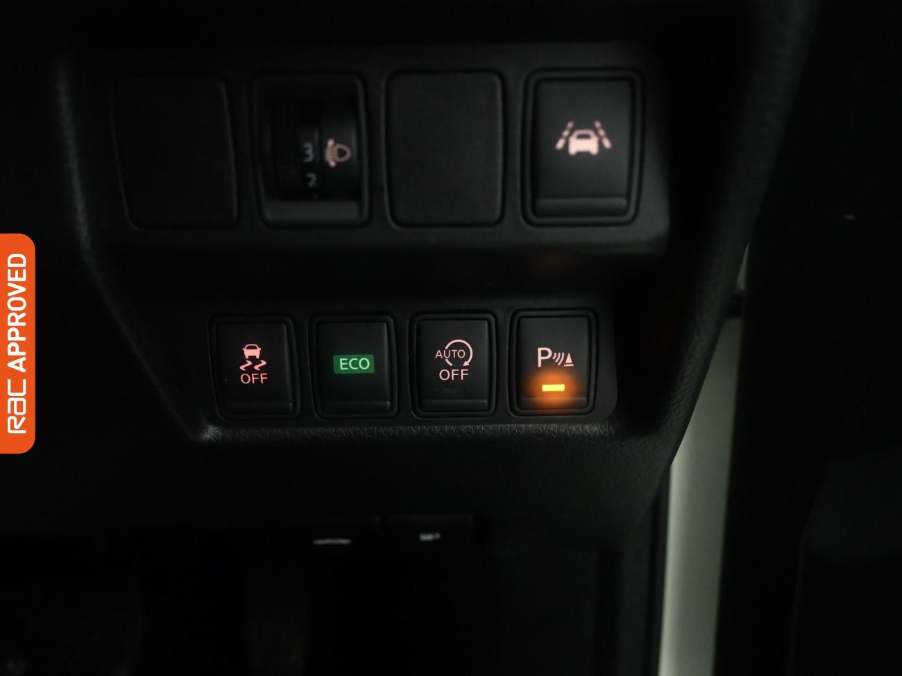 Used Nissan Qashqai 2015 for sale - 77240111: Photo 21