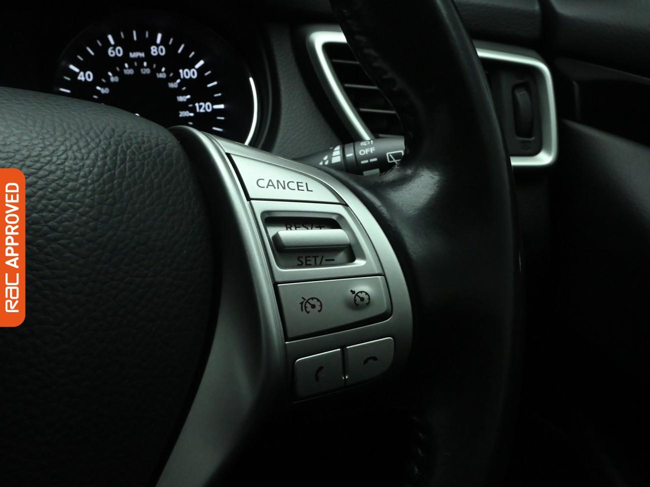 Used Nissan Qashqai 2015 for sale - 77240111: Photo 22