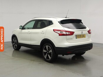 Used Nissan Qashqai 2015 for sale - 77240111: Photo