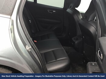 Used Volvo V60 2019 for sale - 76412795: Photo