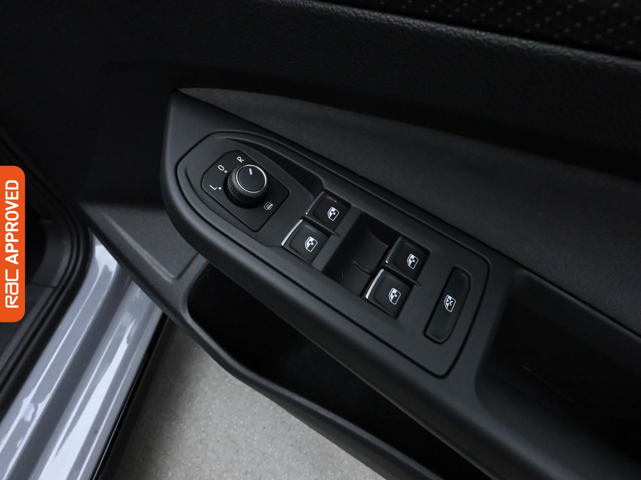 Used Volkswagen Golf 2023 for sale - 76220083: Photo 24