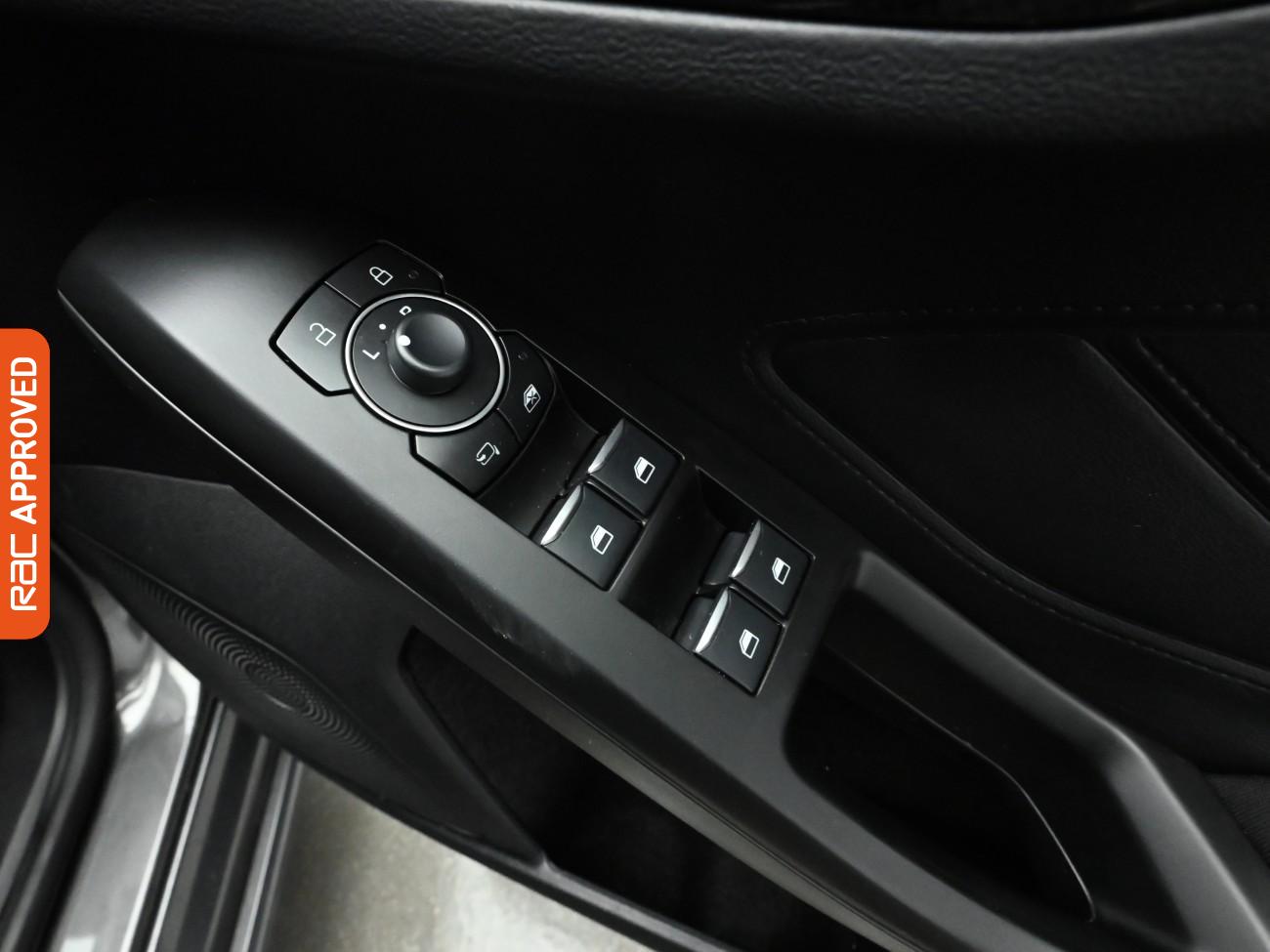 Used Ford Focus 2023 for sale - 76919280: Photo 24