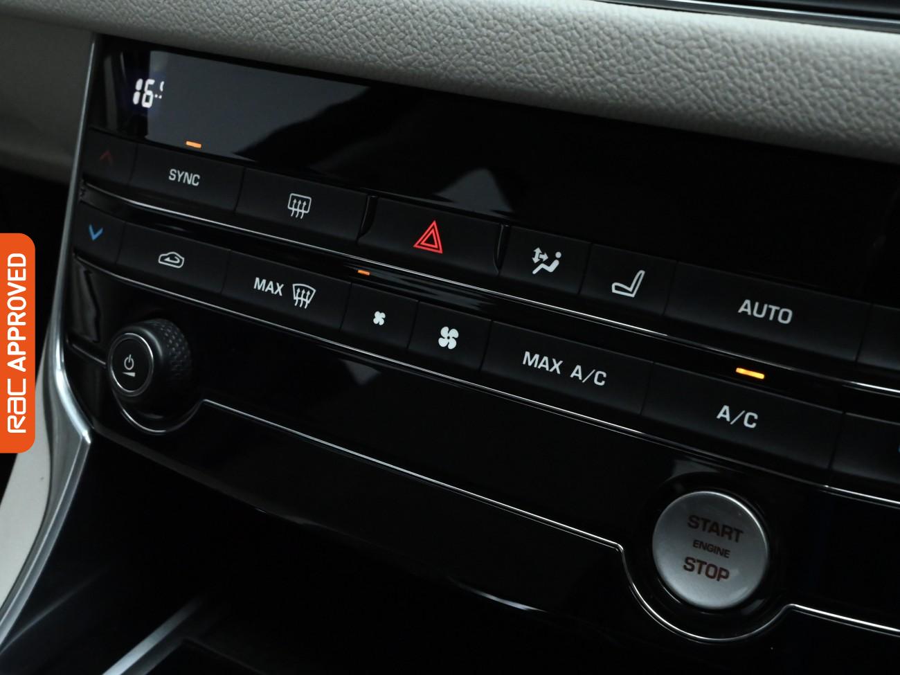 Used Jaguar XF 2017 for sale - 77676728: Photo 13