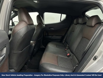 Used Toyota C-HR 2017 for sale - 77000593: Photo