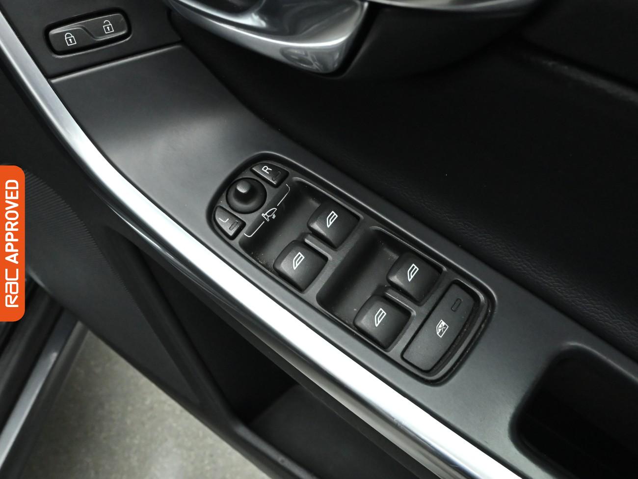 Used Volvo XC60 2015 for sale - 76650503: Photo 25